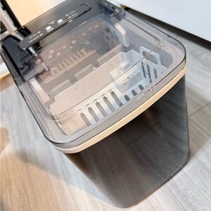 Frigidaire Black Countertop Ice Maker
